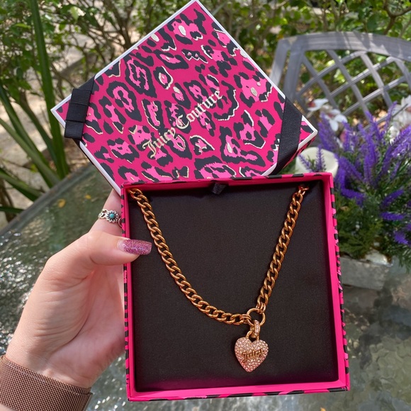 Juicy Couture Logo Gold & Crystal Heart Chain Necklace with Box - Picture 9 of 16